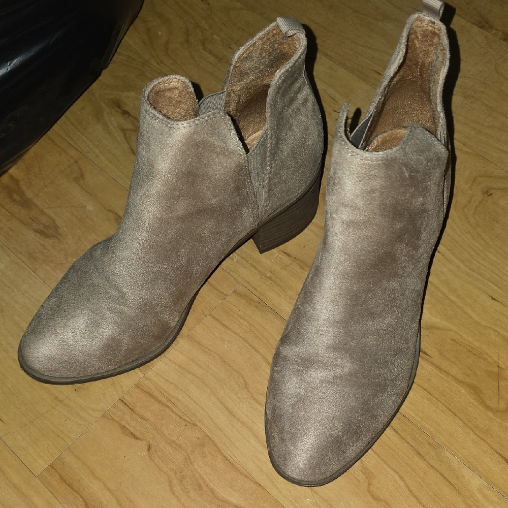 Dr. Scholl's Gray Ankle Booties